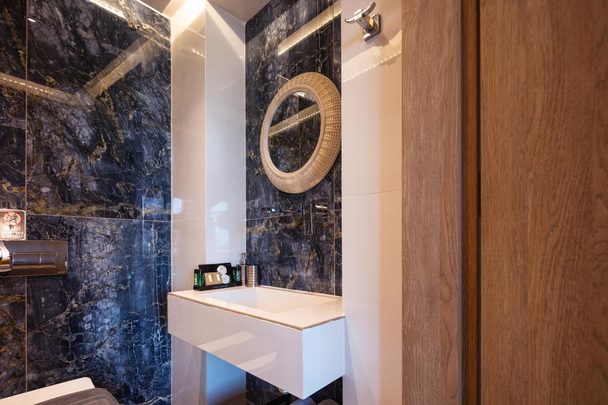 My Luxury Suites - Old Town Rethymno ภายนอก รูปภาพ